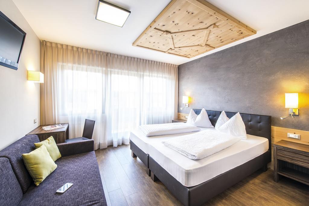 Hotel Zum Tiroler Adler Номер фото